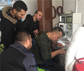 國(guó)外(wài)客戶来(lái)公(gōng)司學(xué)習