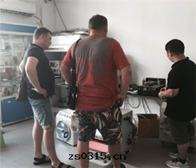 國(guó)外(wài)客戶来(lái)公(gōng)司學(xué)習